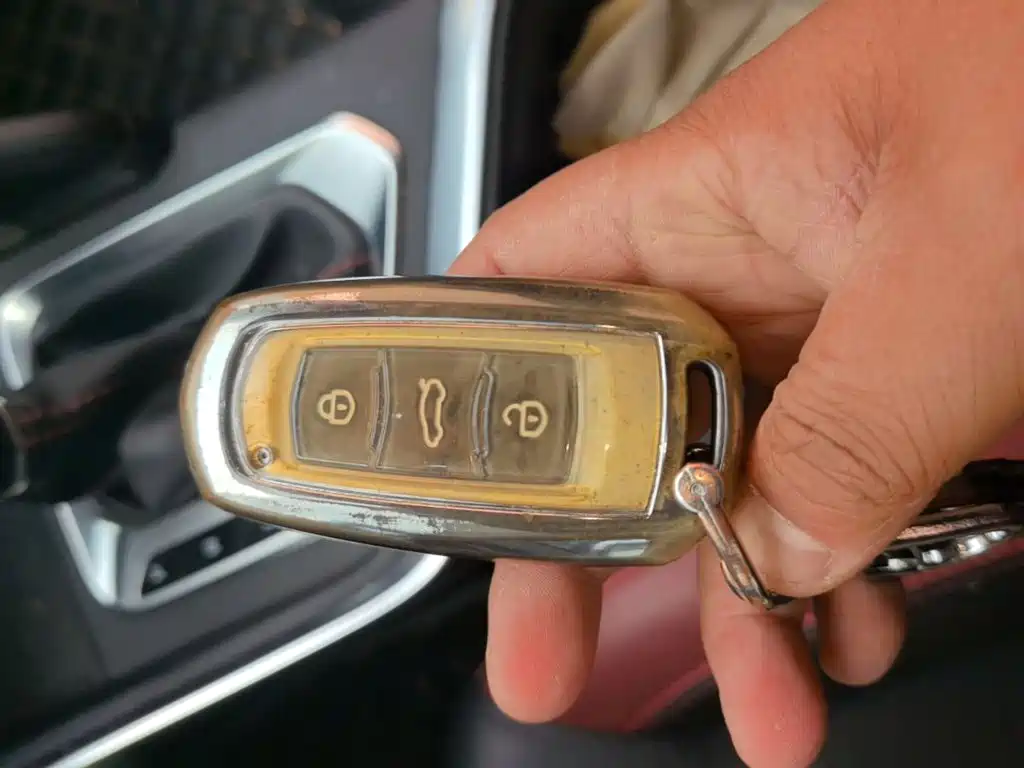 Geely Vision X3 — миниатюра 9