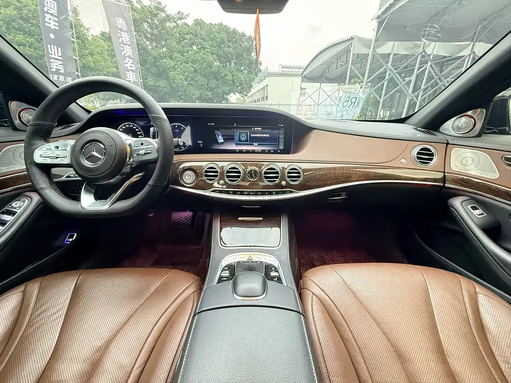Mercedes-Benz S-Class — миниатюра 11