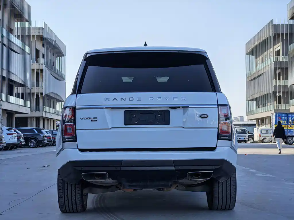 Land Rover Range Rover — миниатюра 9