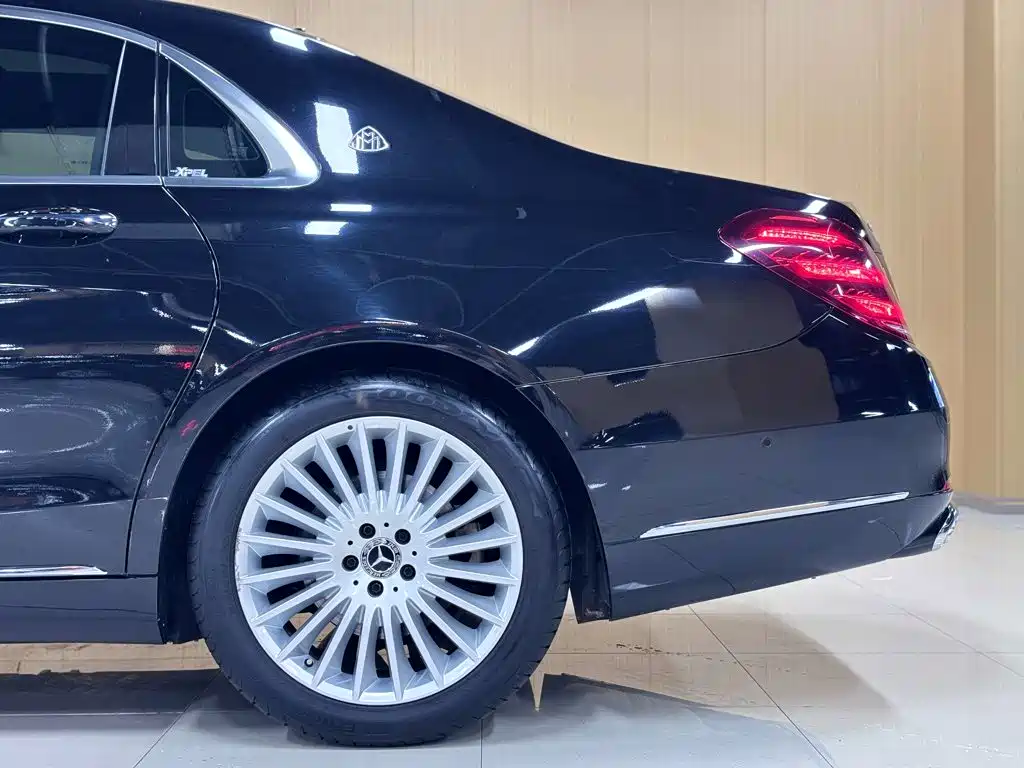 Mercedes-Benz S-Class — миниатюра 11