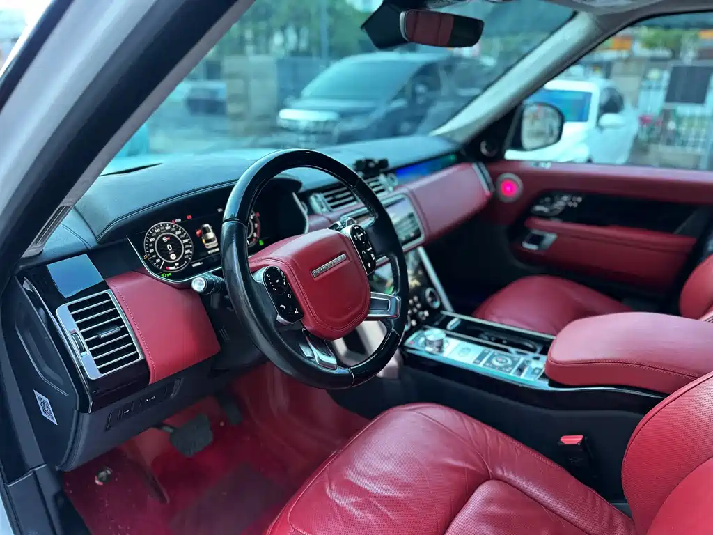 Land Rover Range Rover — миниатюра 8