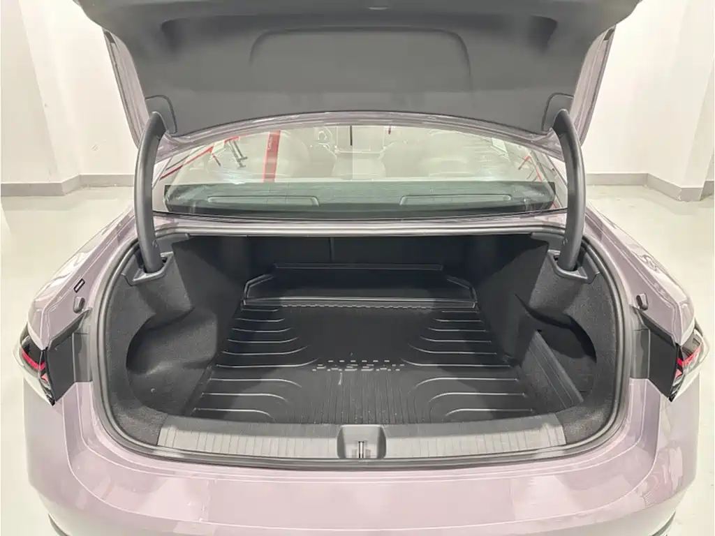 Volkswagen Passat 2025 Pro 380TSI