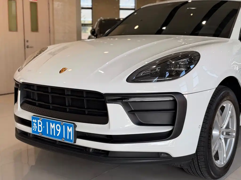 Porsche Macan — миниатюра 4