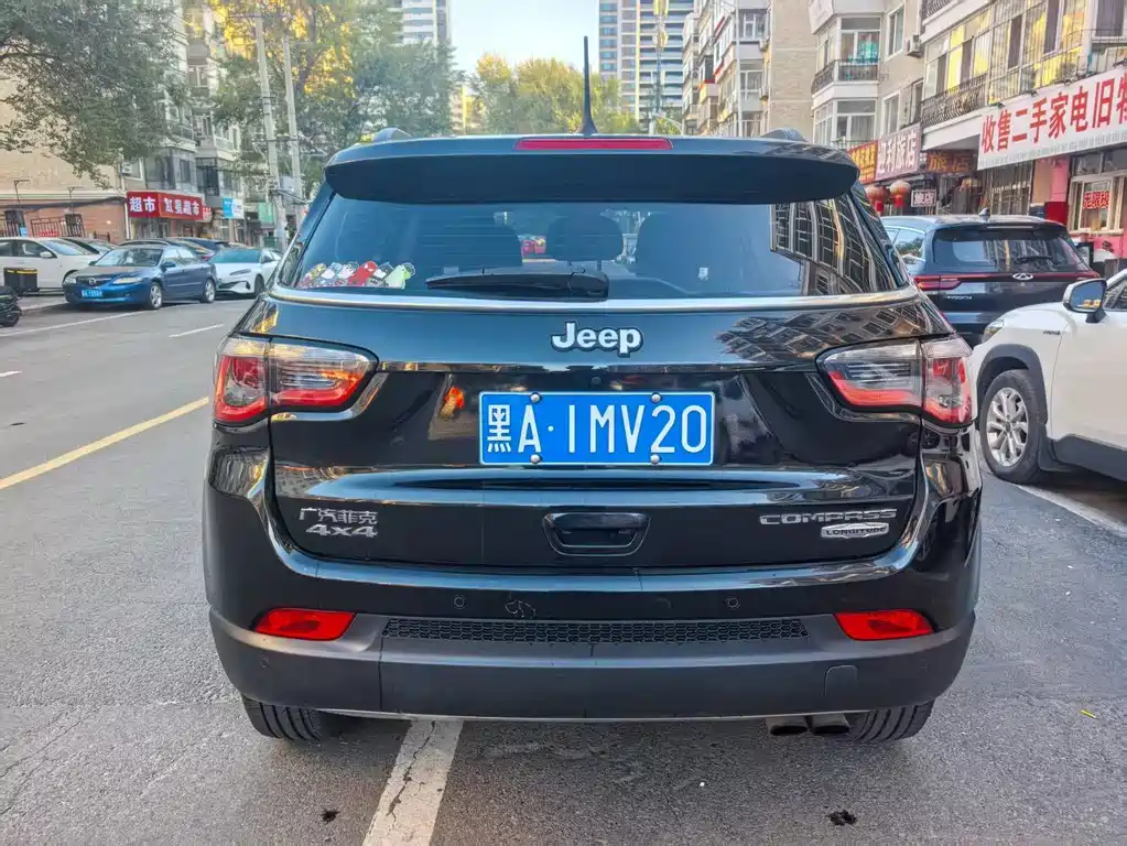 Jeep Compass — миниатюра 5