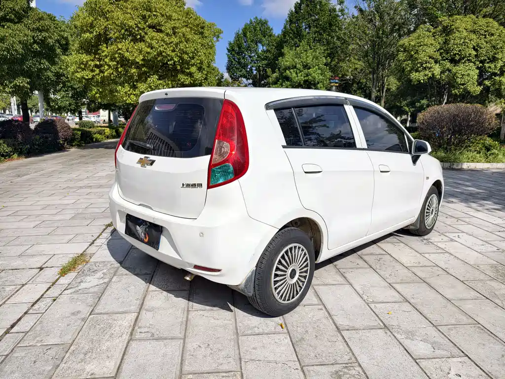 Chevrolet Sail — миниатюра 6