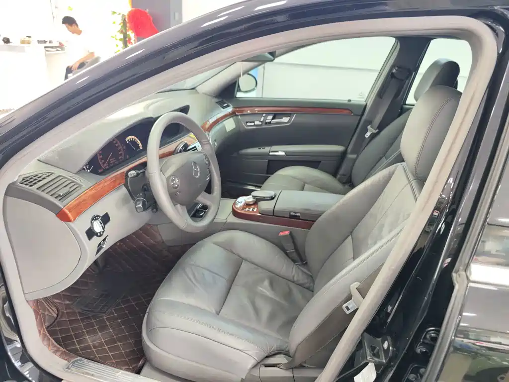Mercedes-Benz S-Class — миниатюра 6