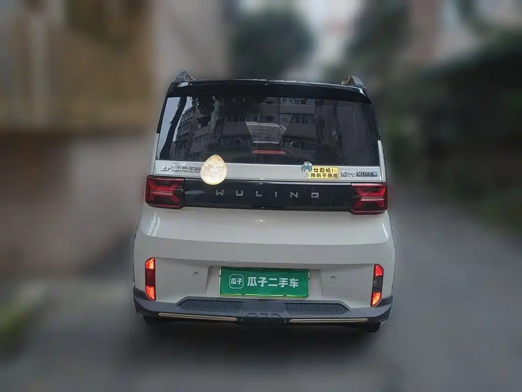 Wuling MINIEV — миниатюра 3