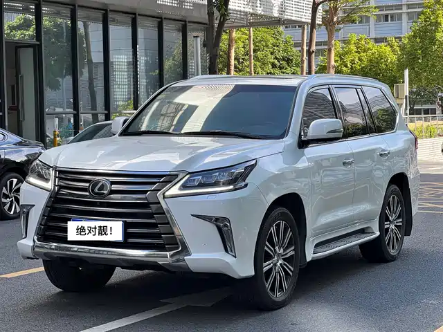 LEXUS LX