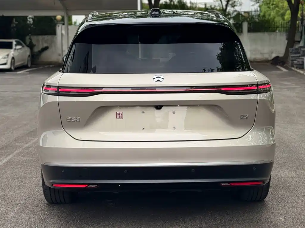 NIO ES8 2024 100kWh