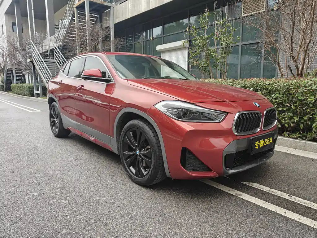 BMW X2