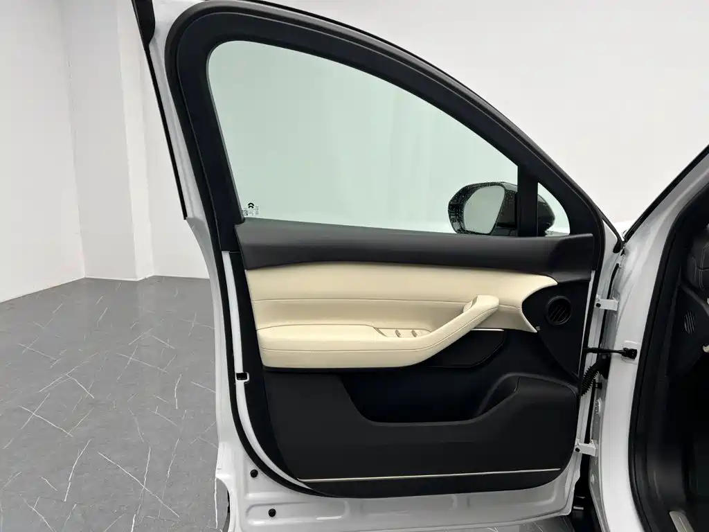 NIO ES6 — миниатюра 13
