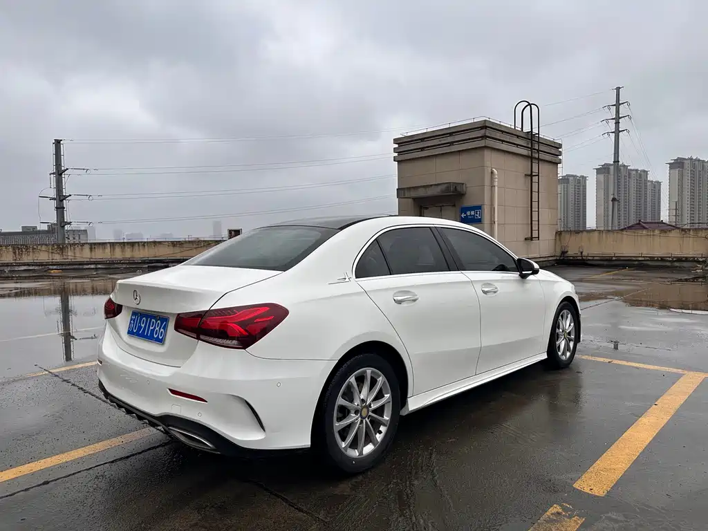 MERCEDES-BENZ A CLASS