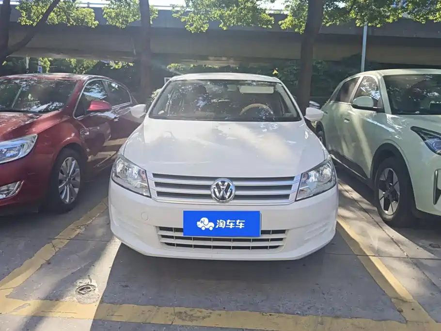 Volkswagen Santana — миниатюра 2