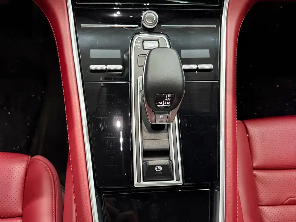Porsche Panamera — миниатюра 7