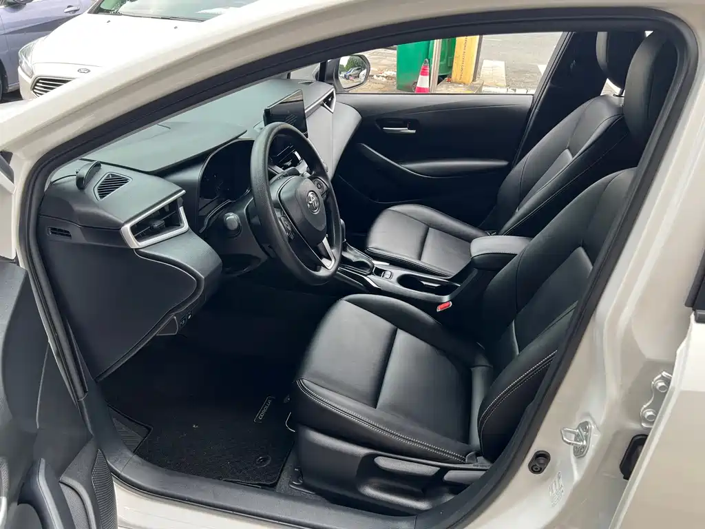 Toyota Corolla — миниатюра 7