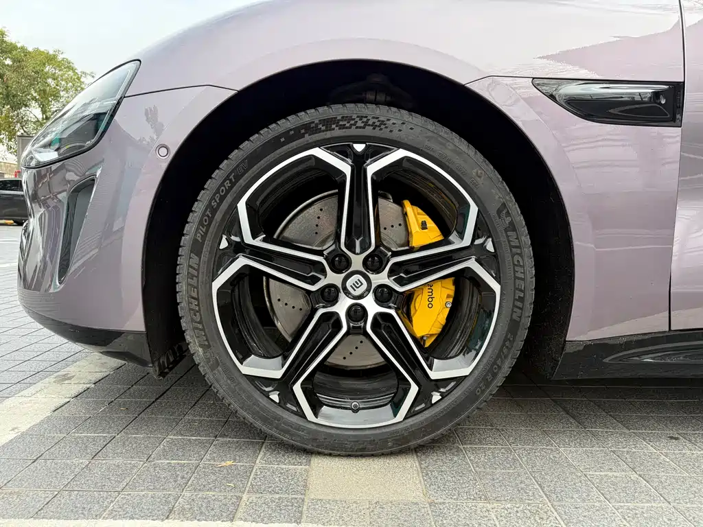 XIAOMI CAR XIAOMI SU7