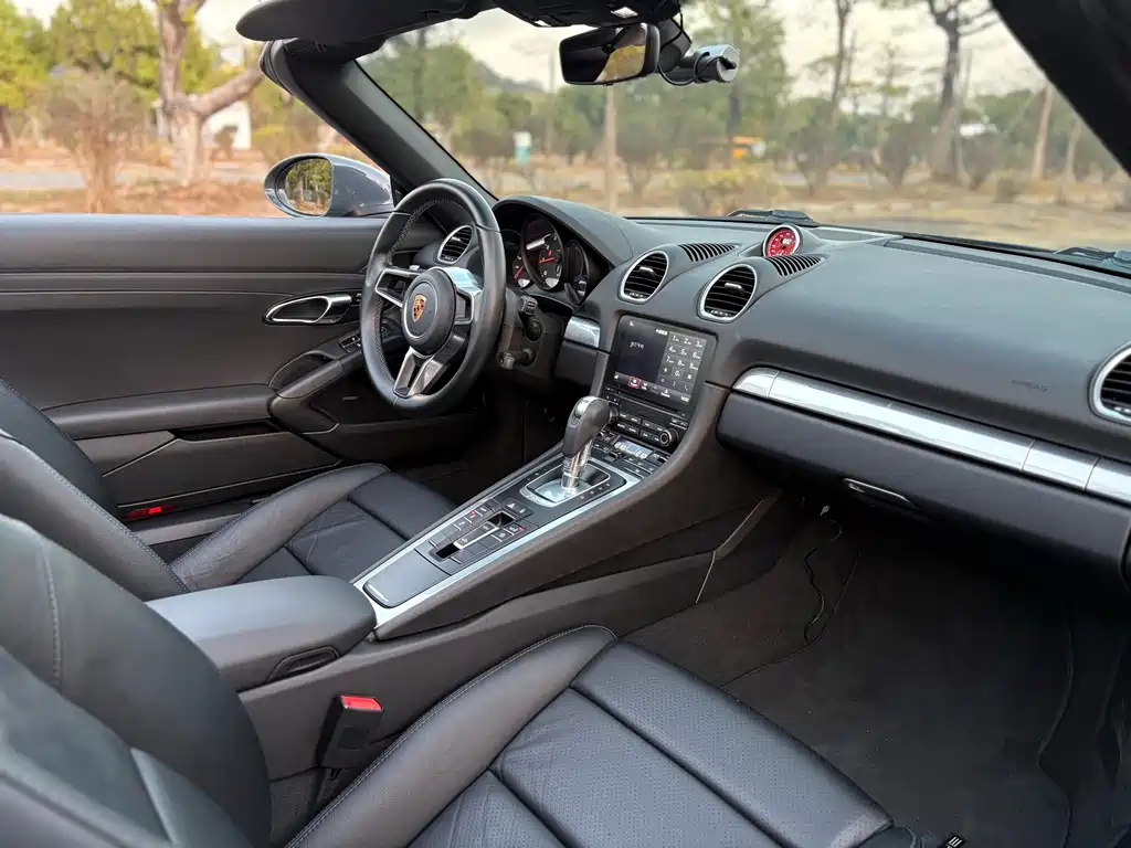 Porsche 718 2016 Boxster 2.0T