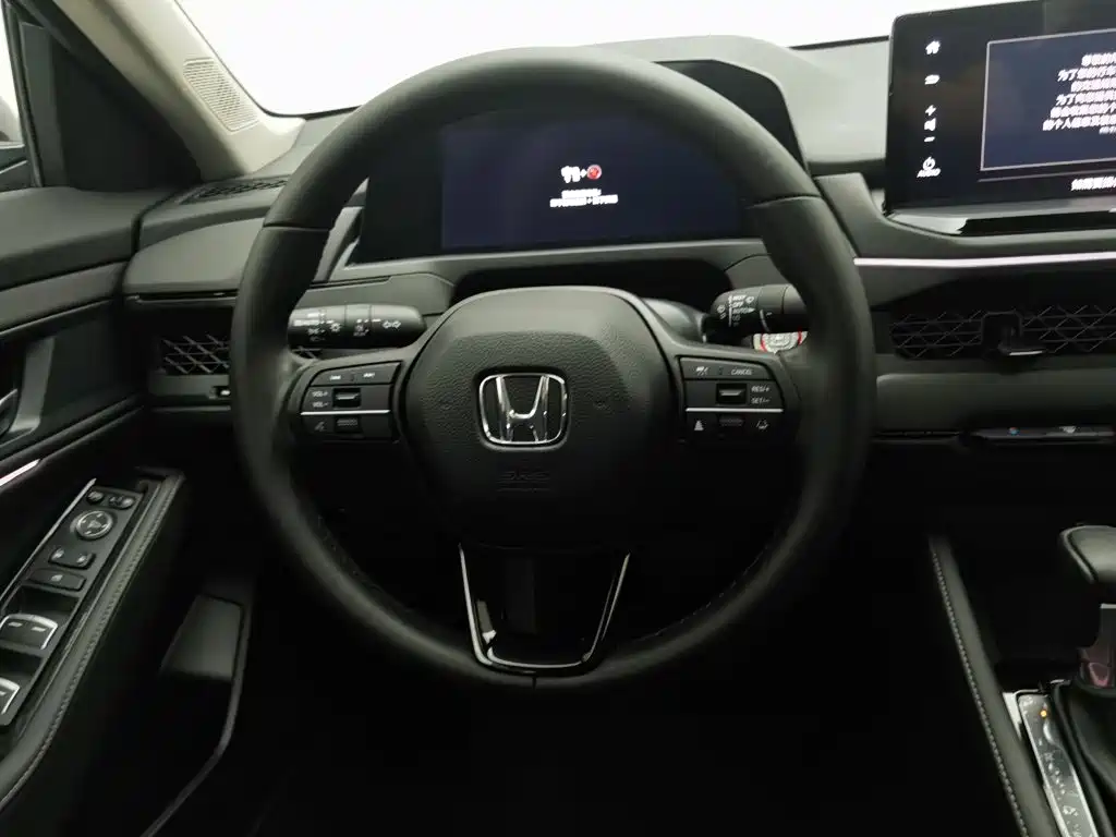 Honda Accord — миниатюра 11