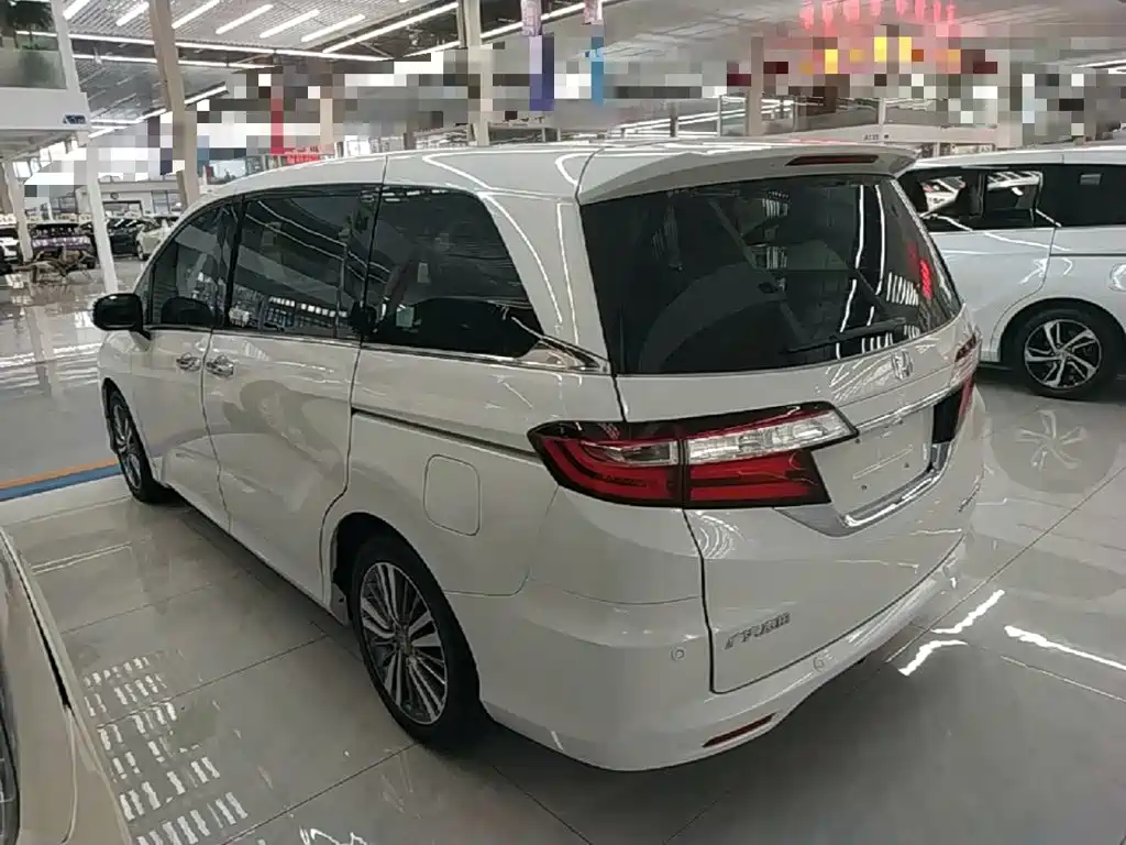 Honda Odyssey — миниатюра 5