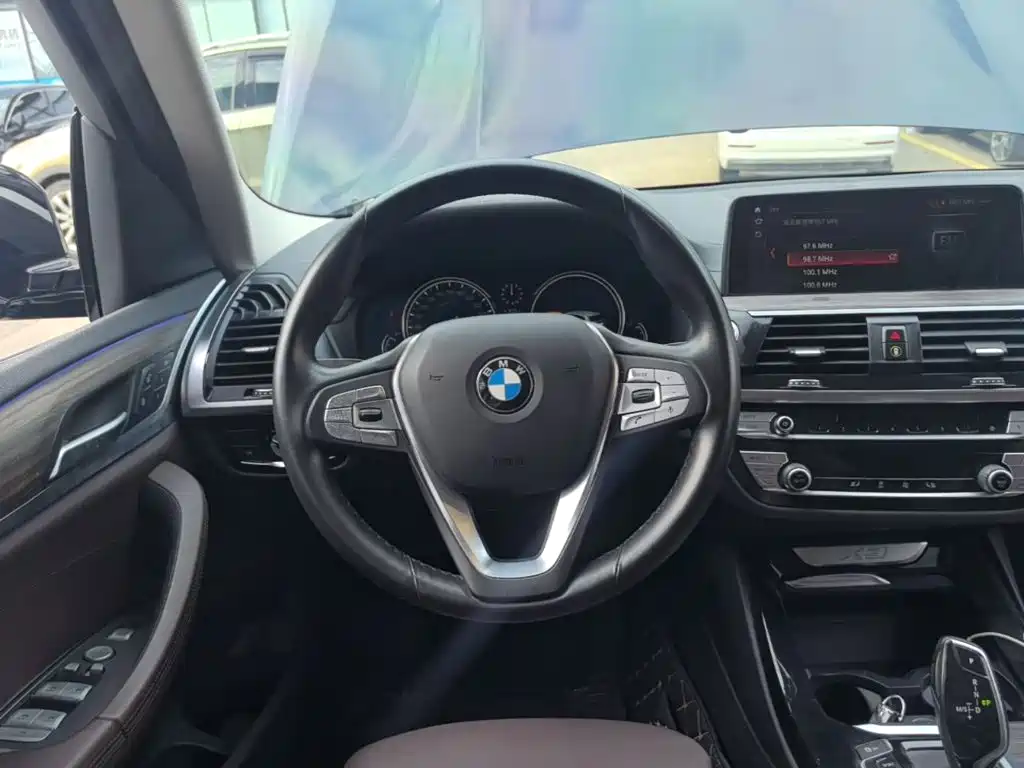 BMW X3 — миниатюра 11