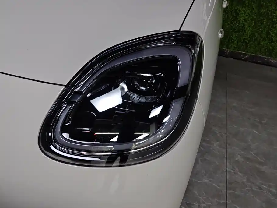 Wuling MINIEV — миниатюра 5