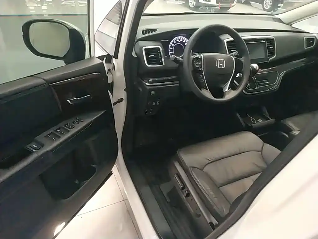 Honda Odyssey — миниатюра 16