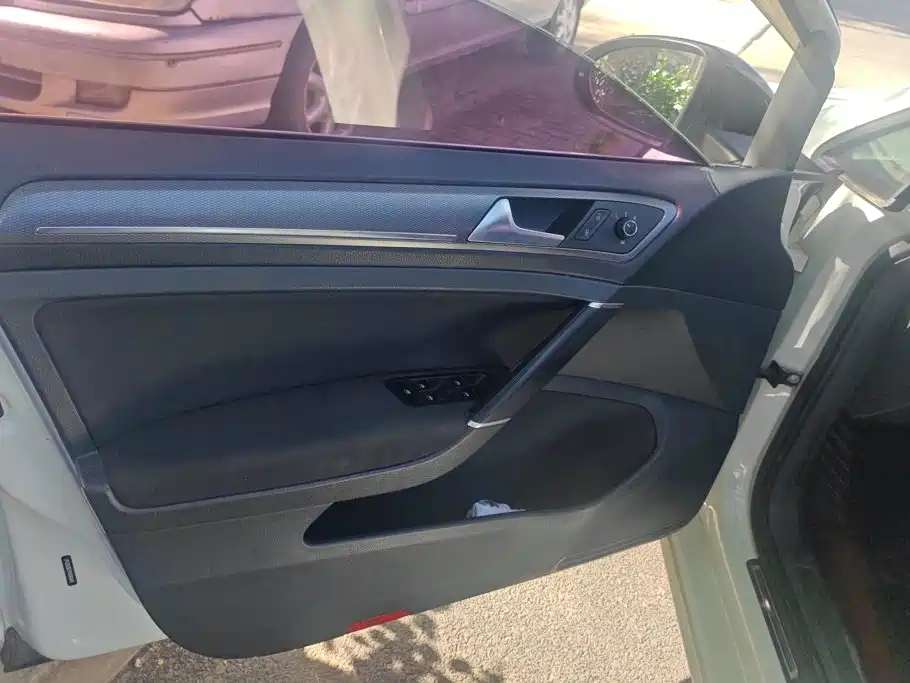 Volkswagen Golf — миниатюра 7