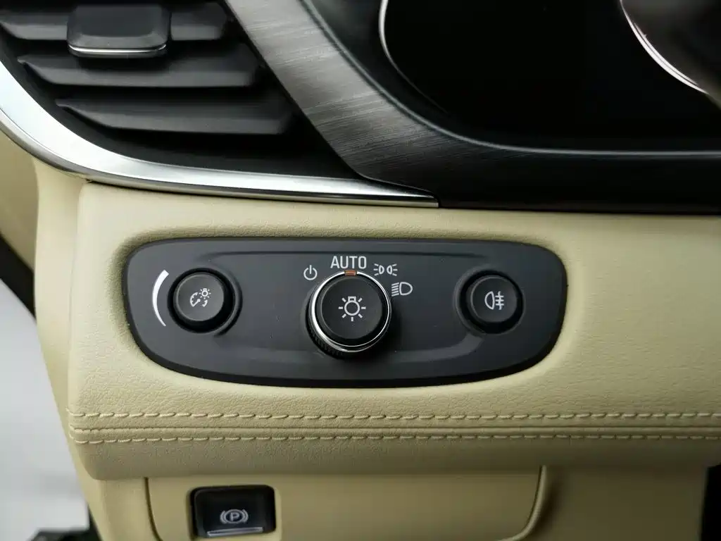 Buick GL8 — миниатюра 21