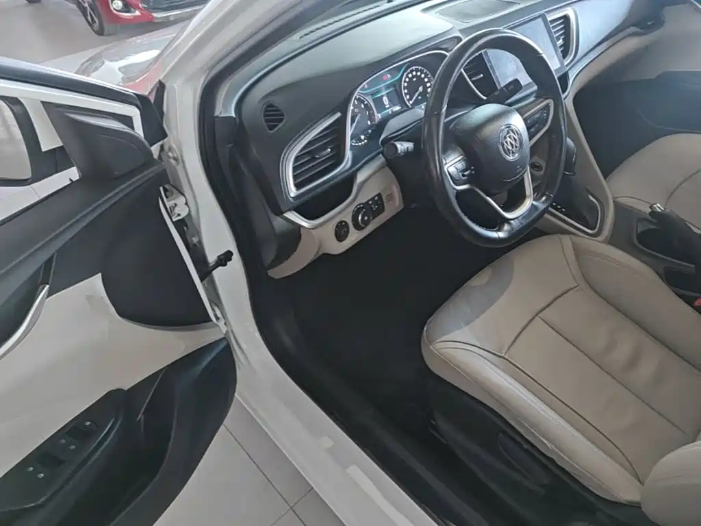 Buick Excelle — миниатюра 16