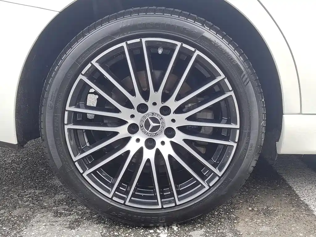 Mercedes-Benz C-Class — миниатюра 11