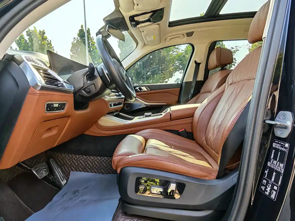 BMW X7 — миниатюра 5