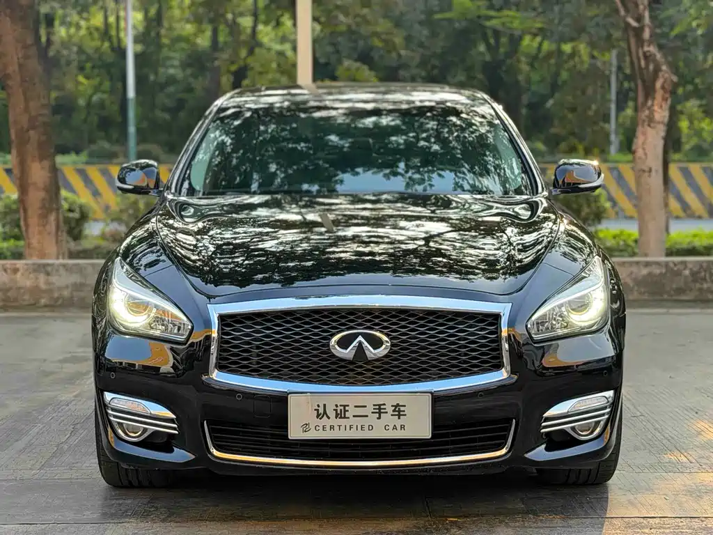 Infiniti Q70 2019 Q70L 2.0T Enjoy