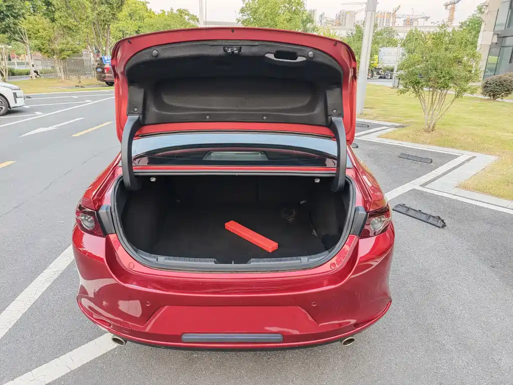 Mazda 3 Axela — миниатюра 10