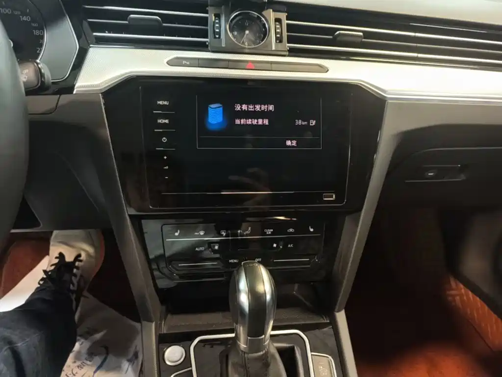Volkswagen Magotan PHEV — миниатюра 13