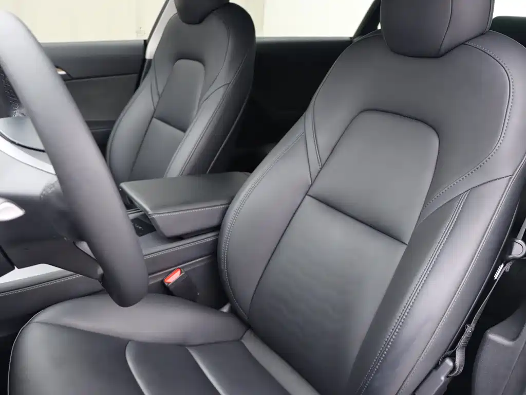 Tesla Model 3 — миниатюра 8