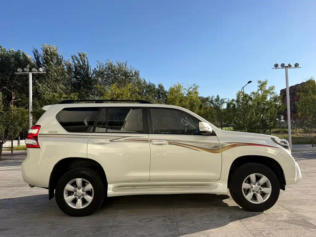 Toyota Prado — миниатюра 4