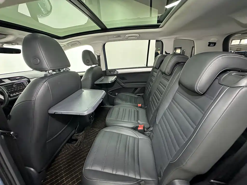Volkswagen Touran — миниатюра 16