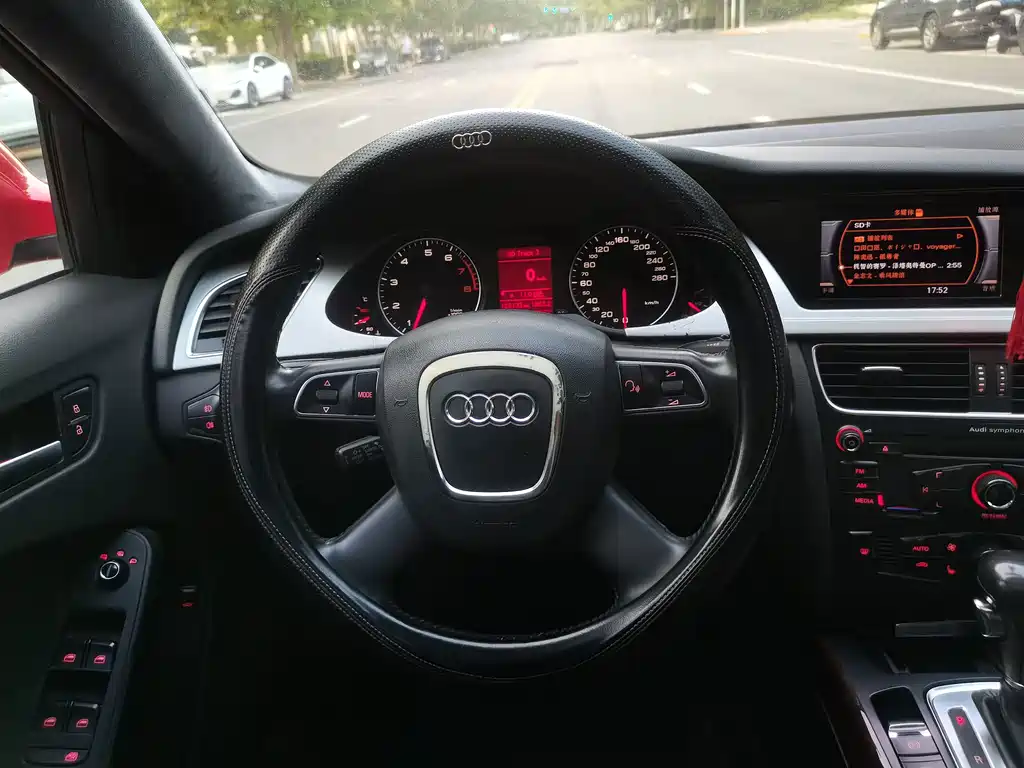 Audi A4L — миниатюра 15