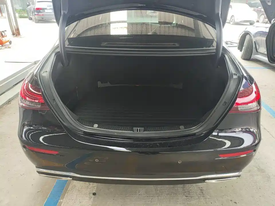 Mercedes-Benz E-Class E 2022 E 300 L Luxury