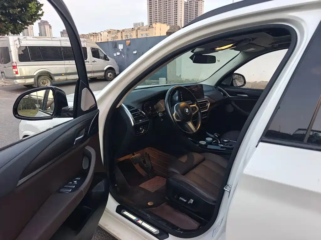 BMW X3 — миниатюра 6