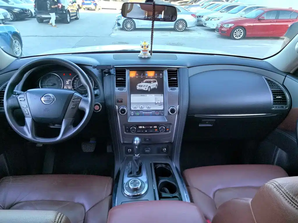 Nissan Patrol — миниатюра 15