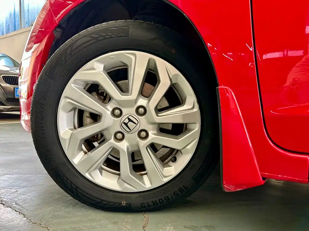 Honda Fit — миниатюра 17