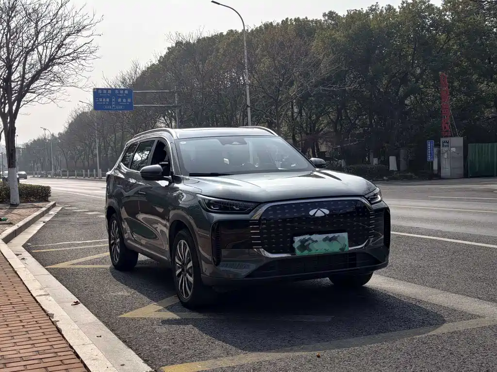 CHERY FENGYUN T8