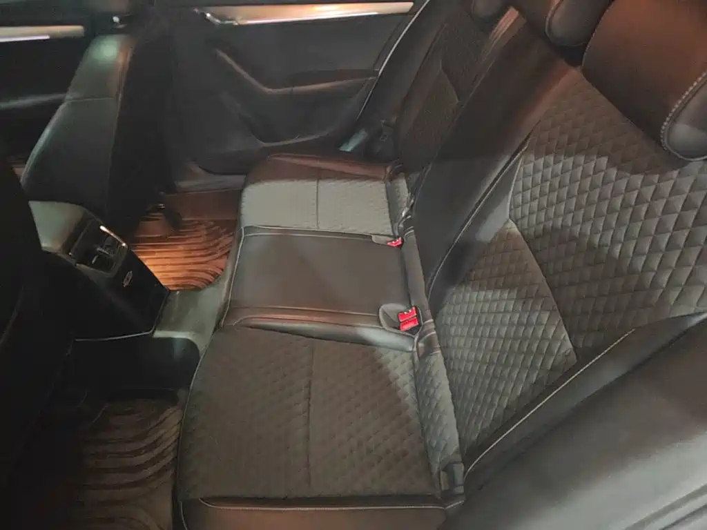 Skoda Octavia — миниатюра 17