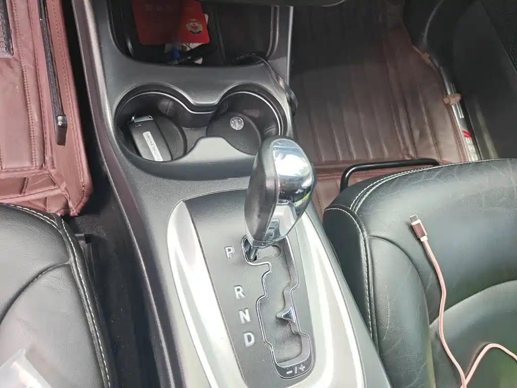 Dodge Journey — миниатюра 10