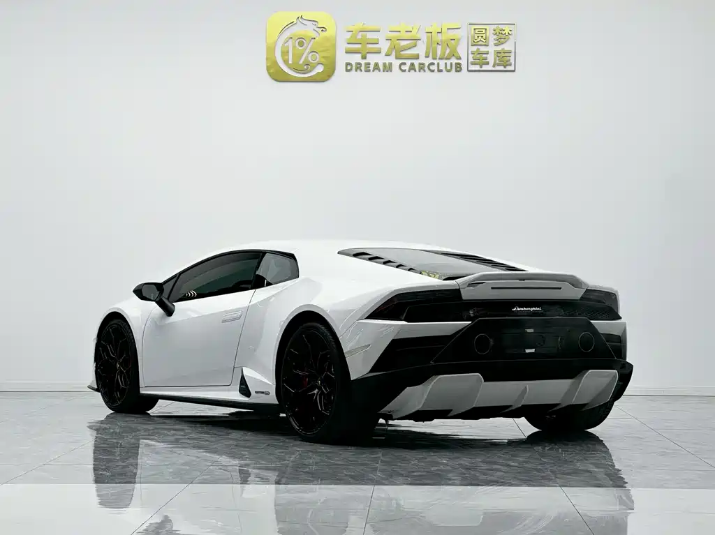 LAMBORGHINI HURACÁN