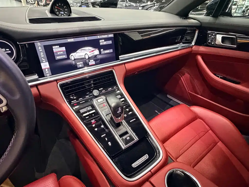 Porsche Panamera — миниатюра 8