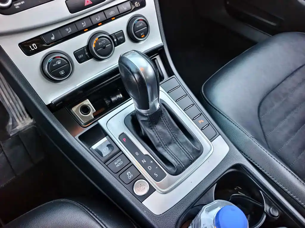 Volkswagen Magotan — миниатюра 4