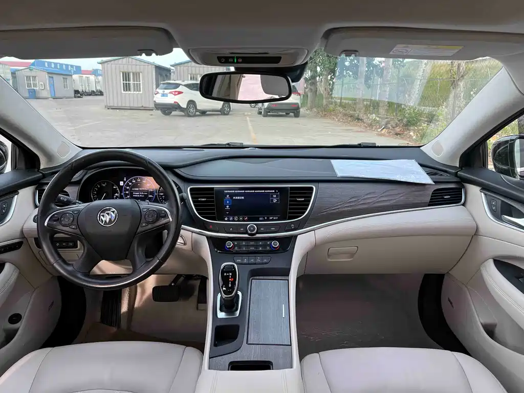 Buick LaCrosse 2021 Avenir Flagship