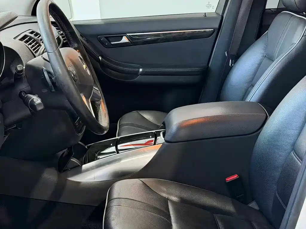 Mercedes-Benz R-Class — миниатюра 7
